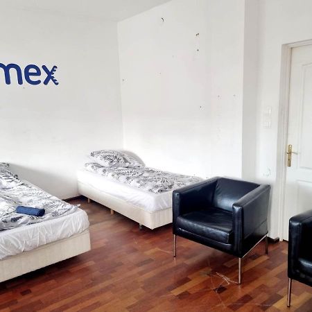 Hostel Primax Poznan Bagian luar foto