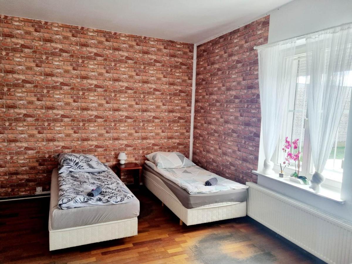 Hostel Primax Poznan Bagian luar foto