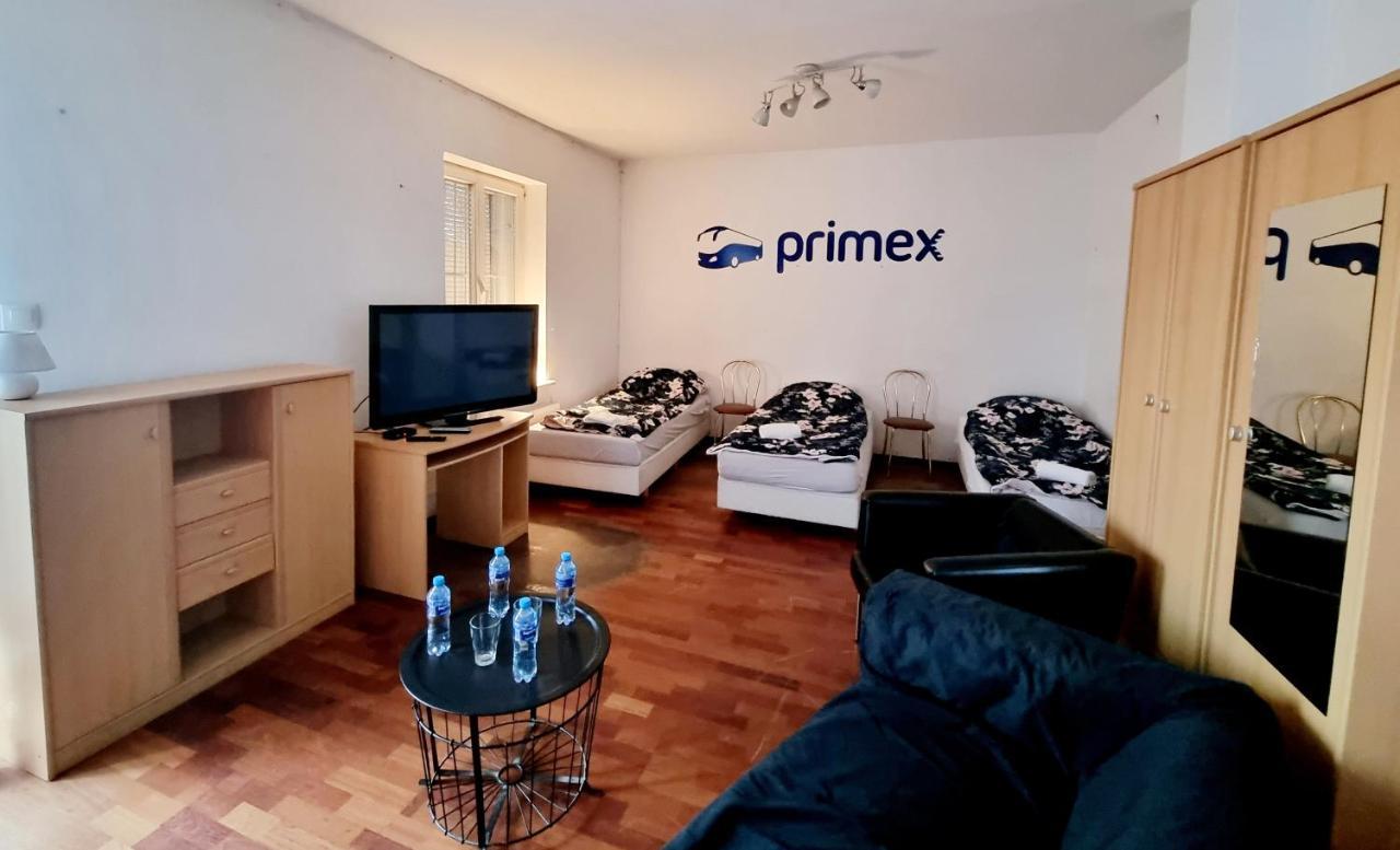 Hostel Primax Poznan Bagian luar foto